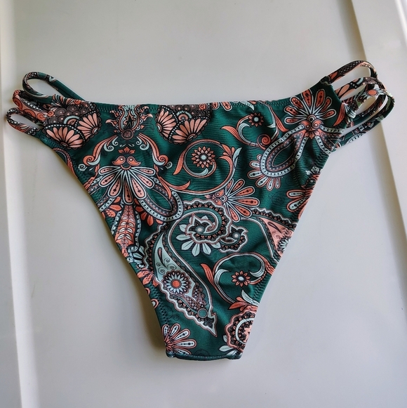 NWOT Cupshe Floral Mandala Strappy Bikini Bottom - Green Full Stretch sz M. - Picture 10 of 12